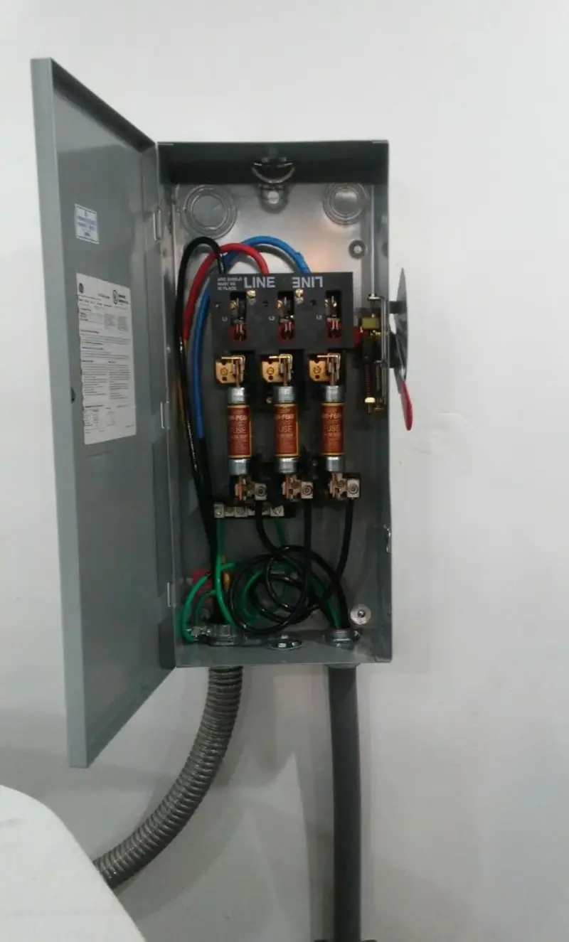 Three-phase disconnect switch installed for Electrical Wiring & Rewiring in Calera
